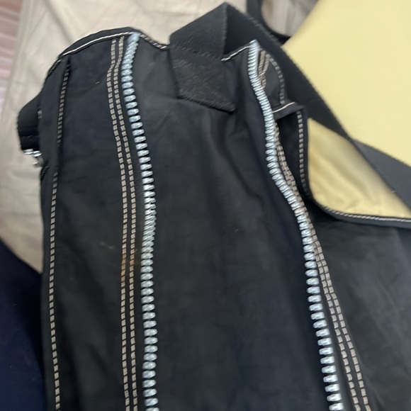 Authentic Vintage Kipling Messenger Bag in Black - Picture 8 of 11